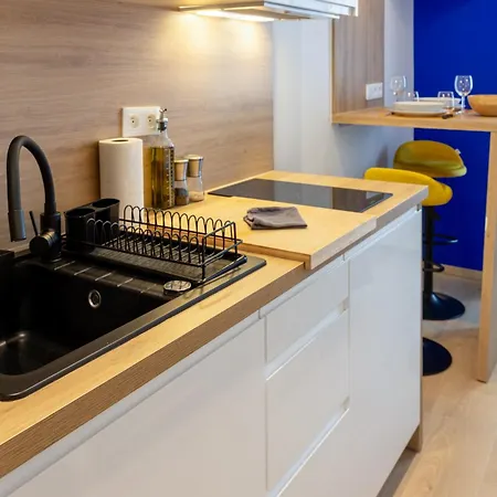 - Gare - Petite France - Commerces à Proximité