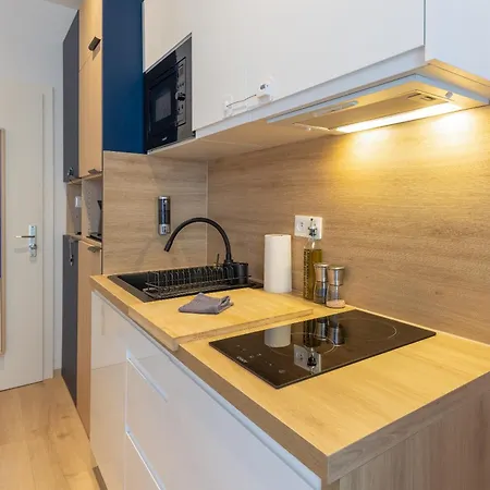 - Gare - Petite France - Commerces à Proximité Strasburgo